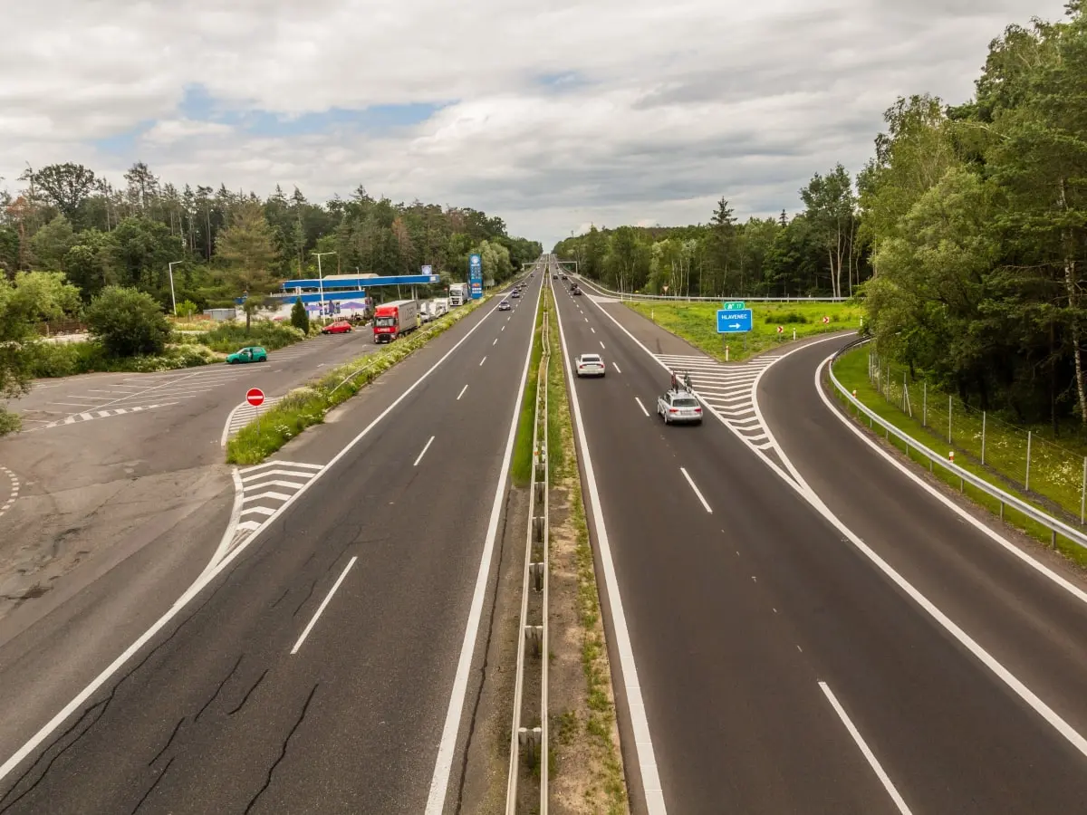 Strona edalnice.cz jest oficjalnym lokalnym dostawcą.